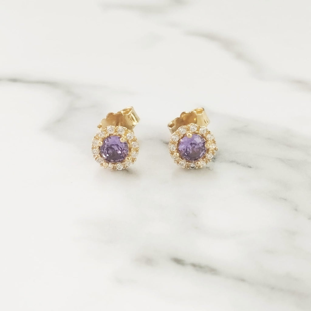 Topos flor con con circon morado y blanco 6mm 1.79gr ID: 1517
