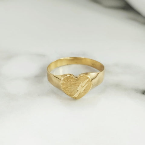 Anillo Corazon Con rayo T7 /1.08/gr ID: 2147