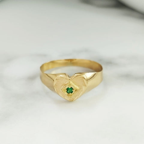 Anillo Corazon Con Circon Verde T7 ½ /1.22/gr ID: 2155