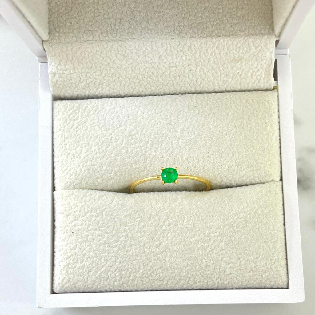 Anillo Solitario Esmeralda T7 /0.8/ gr ID: 2948