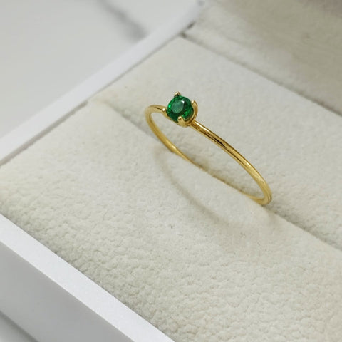 Anillo Solitario Esmeralda 0.067 cts 3mm 0.82/gr Oro Amarillo Talla 7 ID: 3163