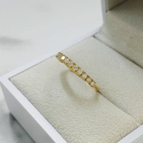 Anillo Cintillo 14 Diamantes de 2.3mm, 0.032 cts, 1.70/gr Oro Amarillo Talla 7 1/2 ID: 3166