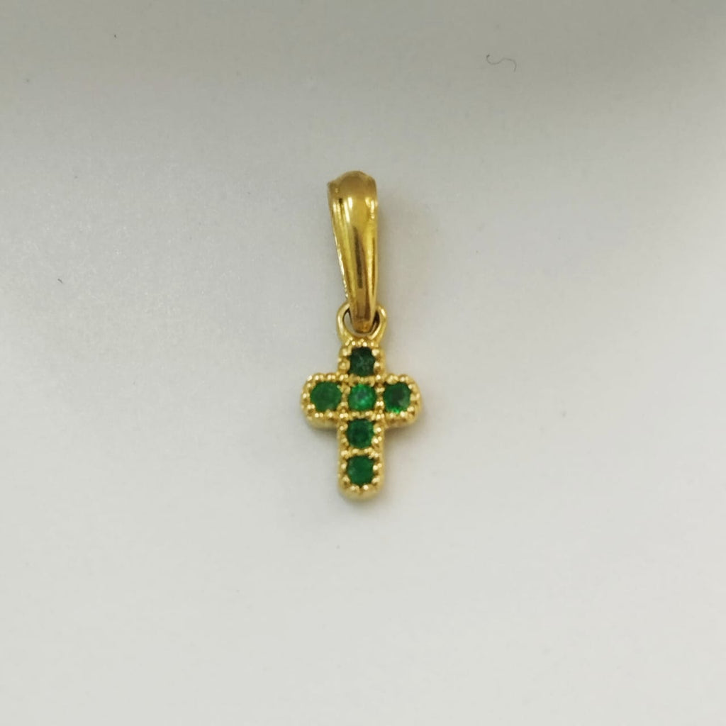 Dije cruz 6 Esmeraldas de 1.7cm, 0.036 cts, 0.64/gr ID: 3167