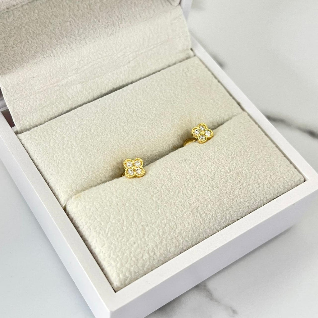 Topo Flor Circón Blanco 5mm 0.81/gr ID: 3217