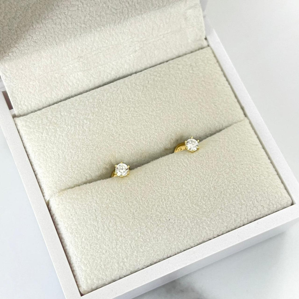 Topo circón blanco seis uñas 3mm 0.55/gr ID: 3256