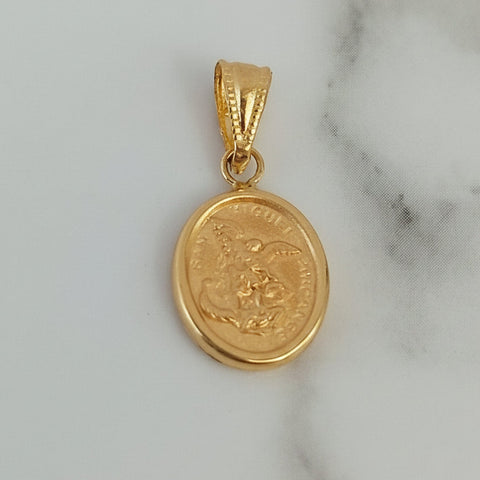 Dije San Miguel Arcangel Oro amarillo 18k 2cm /0.9/ gr ID: 1053