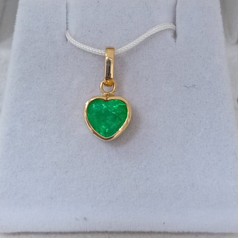 Dije Esmeralda Corazon Bisel 0.670ct 1.5cm 1.05gr ID: 1206