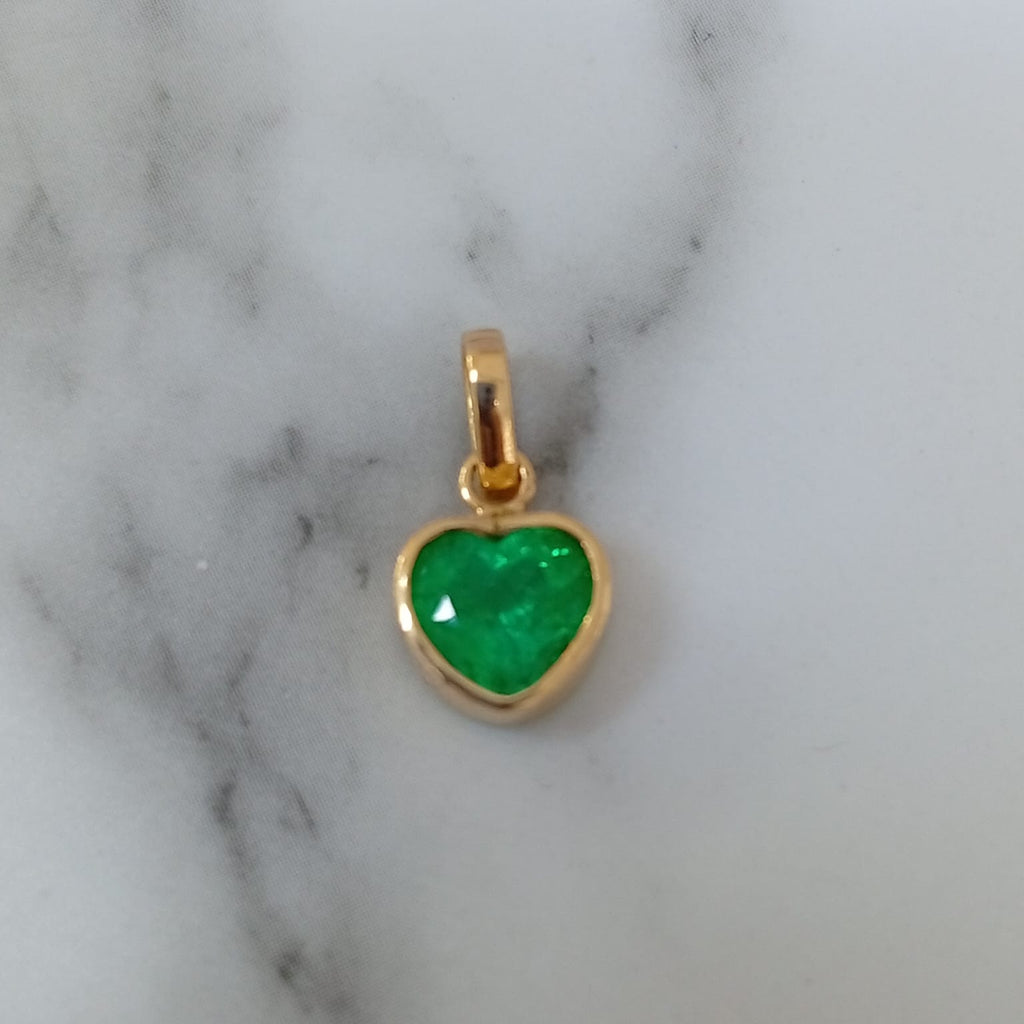 Dije Esmeralda Corazon Bisel 0.515ct 1.2cm 0.57gr ID: 1207